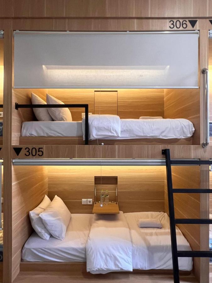 Capsule hotel Sleep Center *